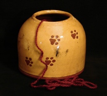 redware yarn holder, paws